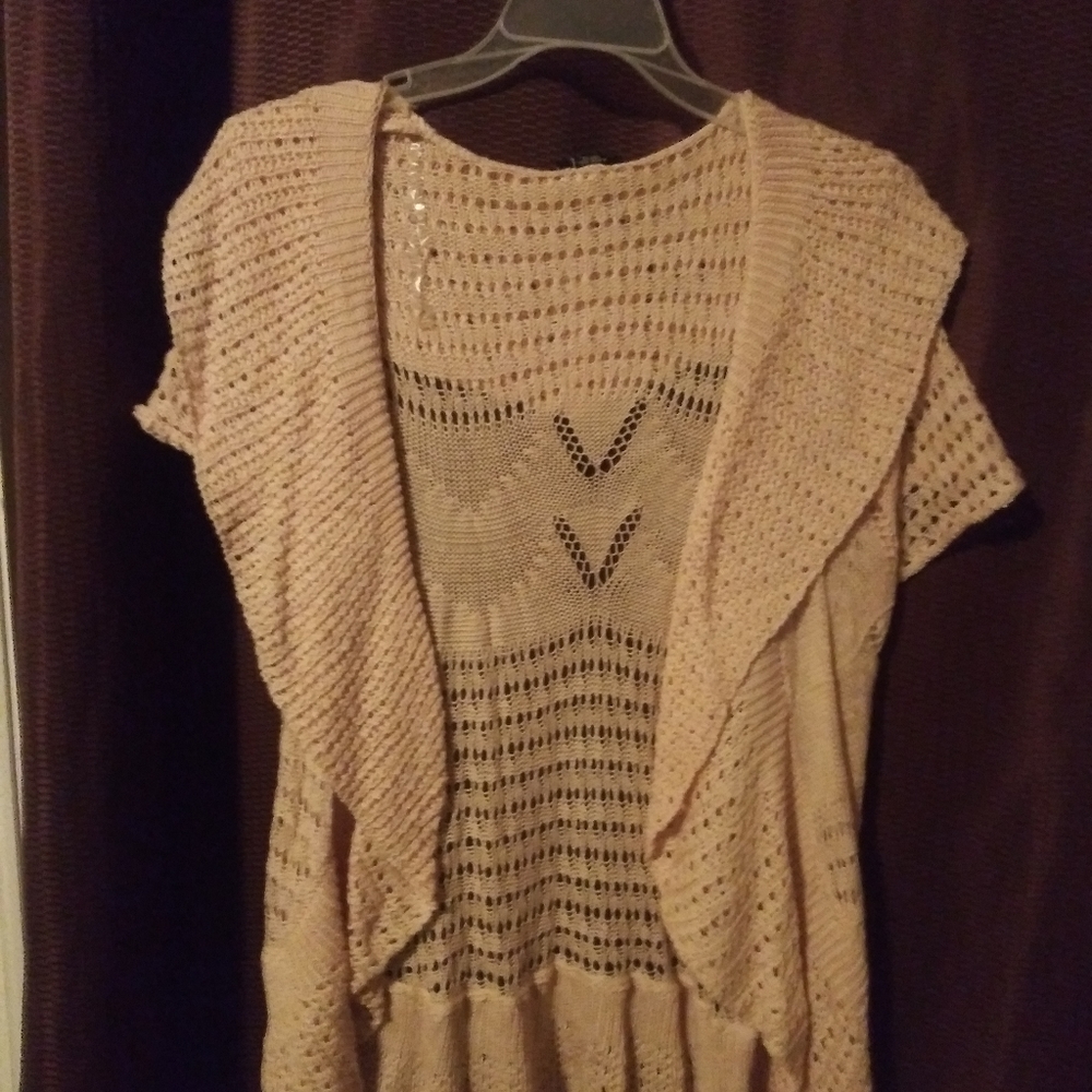 Rue 21 Cream colored knitted cover-up